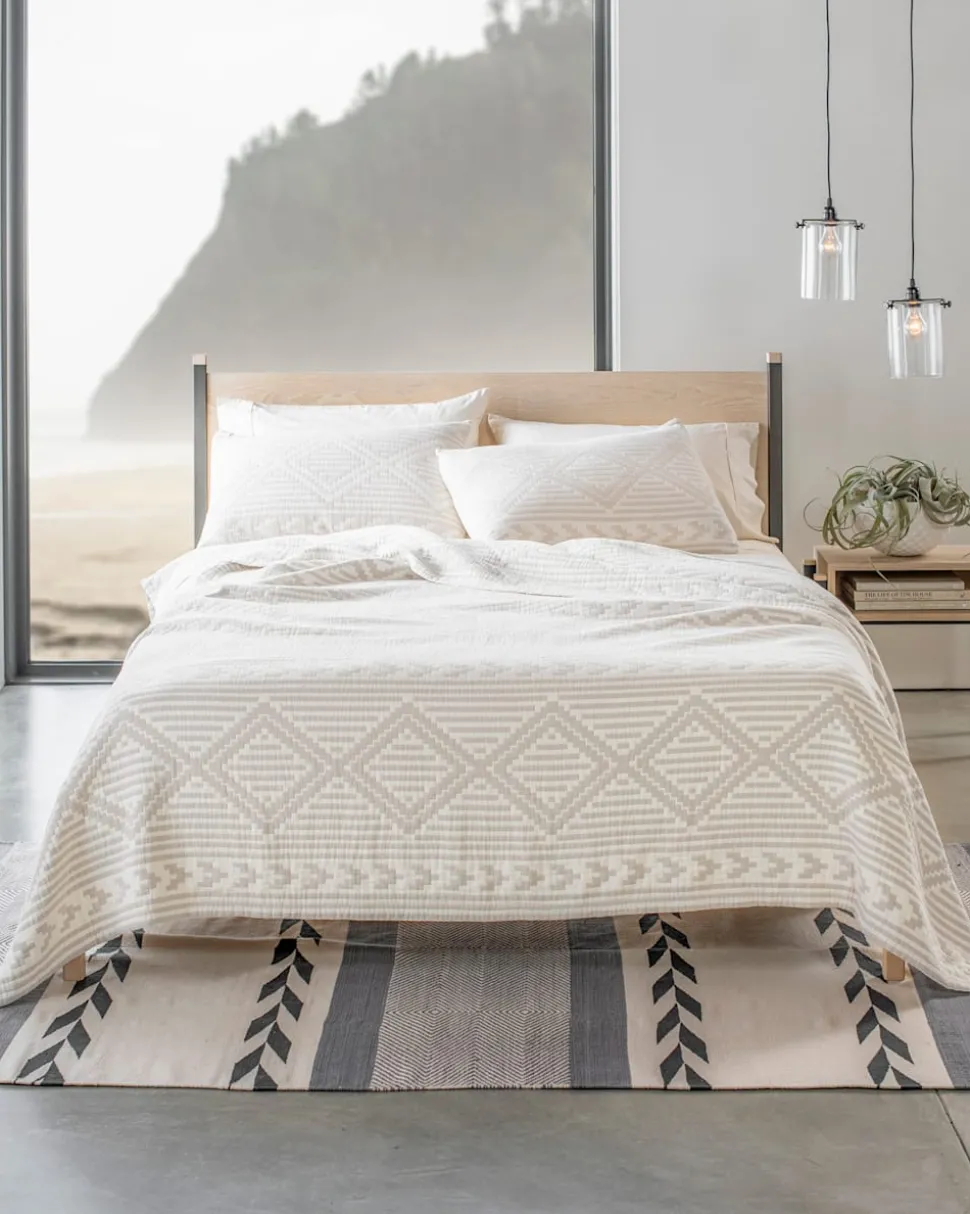 GANADO COTTON MATELASSE COVERLET
